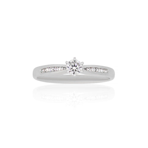 18ct White Gold Avon Diamond Ring